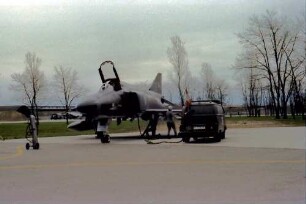 Bremgarten: Fliegerhorst; RF-4E "Phantom" am Start, Vorbereitung und Start
