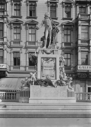 Mozart-Denkmal