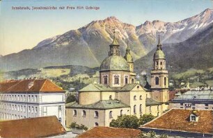 Innsbruck, Jesuitenkirche mit Frau Hitt Gebirge
