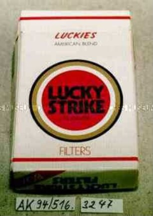 Pappschachtel für 19 Stück Zigaretten "LUCKIES AMERICAN BLEND LUCKY STRIKE IT'S TOASTED FILTERS"