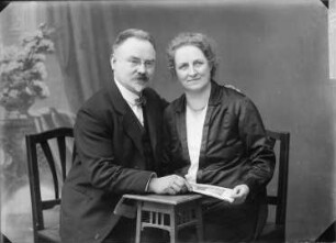 Porträt der Eheleute Karl und Anna Weiß