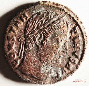 Römische Münze, Nominal Follis, Prägeherr Constantinus I., Prägeort Alexandria, Original