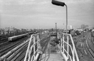Berlin-Lichtenberg : In Berlin-Lichtenberg, Blick von der Warschauer Brücke