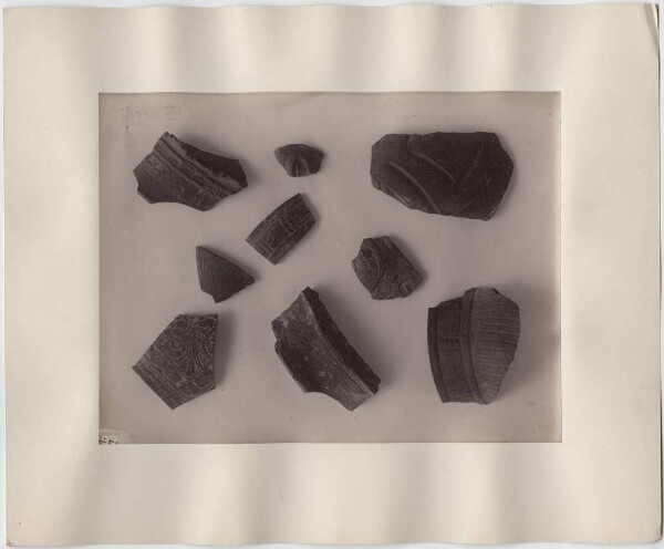 Finds: potsherds.