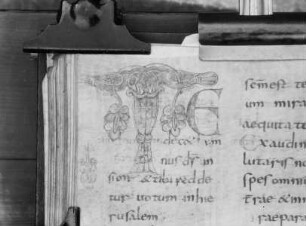 Psalter von Corbie — Initiale T zu Psalm 64, Folio 55verso