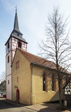 Evangelische Stadtpfarrkirche Zur Heiligen Dreifaltigkeit