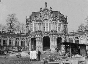 Beiträge zur Denkmalpflege: Schloss Dresden, Katholische Hofkirche Dresden, Zwinger Dresden [Archivtitel]