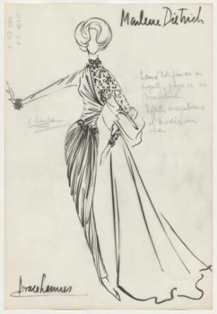 Marlene Dietrich - Ein schmales, knöchellanges, drapiertes Kleid mit capeartiger Stola (Archivtitel)