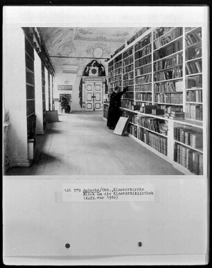 Benediktinerkloster — Bibliothek