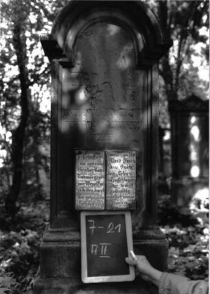 Grabstein A II/7/21 (Detailaufnahme)