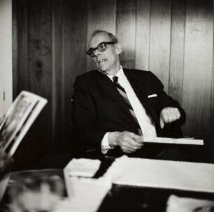 Der Arzt Ralph Earle