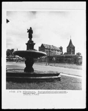Nürnberg, Burgschmietsbrunnen