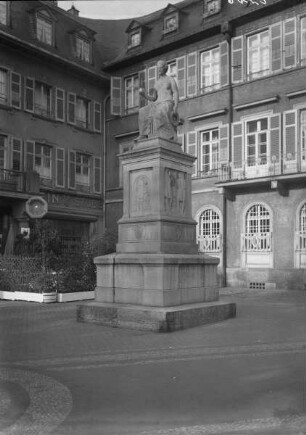 Justus-Liebig-Denkmal
