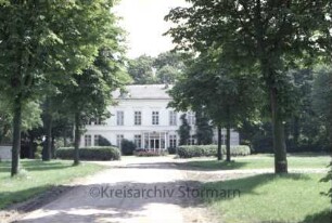 Gut Frauenholz: Herrenhaus: mit Auffahrt
