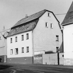 Beselich, Steinbacher Straße 28