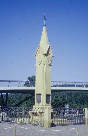 Überf. Rennsteig am Rondell bei Oberhof/Denkmal