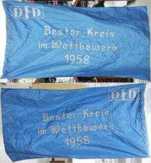 Wettbewerbsfahne des Demokratischen Frauenbund Deutschlands