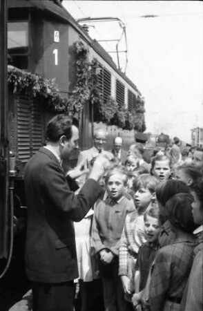 Herbolzheim: Herbolzheimer Schulkinder singen, nahe