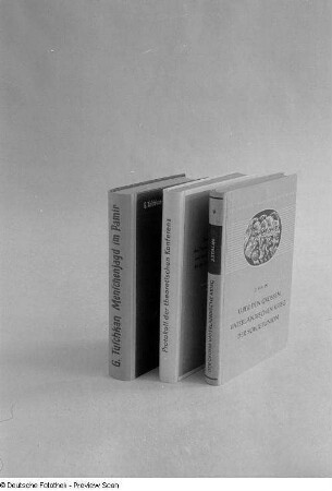 Drei Bücher