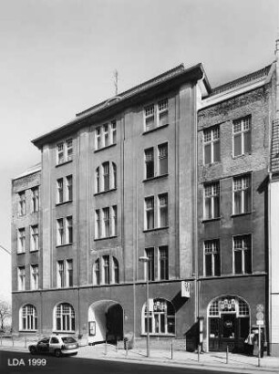 Verwaltungsgebäude für die Israelitische Synagogen-Gemeinde (Adass Jisroel); Berlin, Mitte