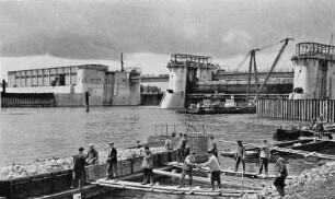 Wehr und Kraftwerk Landesbergen/Weser im Bau