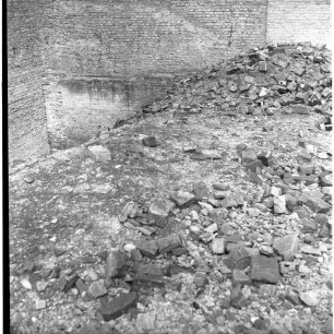 Negativ: Gelände, Dennewitzstraße 17, 1952