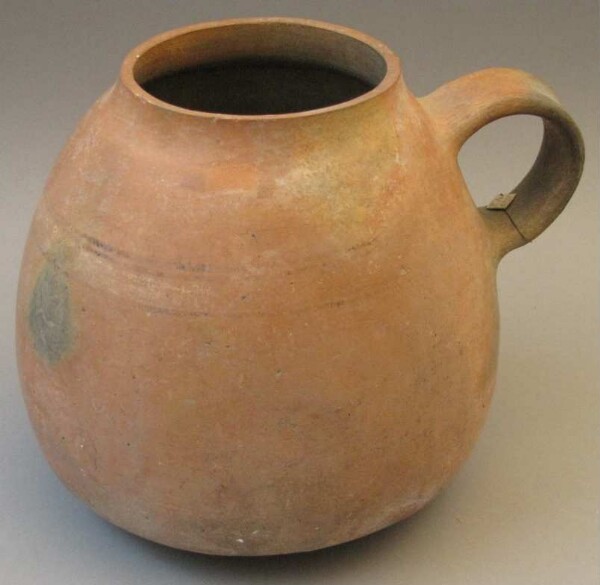 Clay vessel