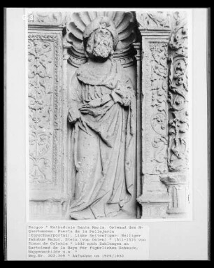 Puerta de la Pellejería — Figur