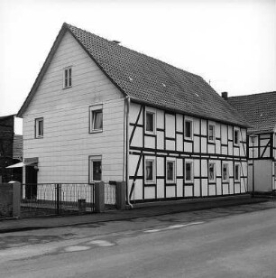 Eschwege, Tulpenweg 1, Kirchstraße 4