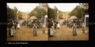 Straße mit Kindern, Pferdewagen und Ochsenkarren in Finsterbergen