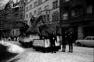 Freiburg: Freiburger Rosenmontagsumzug