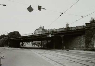 Eisenbahnbrücke Zweinaundorfer Straße