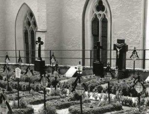 Panschwitz-Kuckau. Zisterzienserinnenabtei Klosterstift Sankt Marienstern (1248 gegründet). Konventfriedhof. Gräber