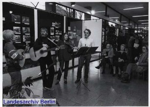 Ausstellung "Gesichter einer verlorenen Welt" vom 19.11.-31.12.1982 im Foyer der Landesbildstelle Berlin