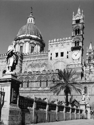 Palermo. Kathedrale Maria Santissima Assunta (1184/1185). Östliches Teilstück der Südseite