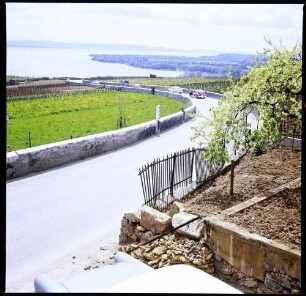 Neuchâtel: Straße zum Neuchâteler See