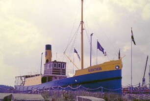 Damp: Flüchtlingsdampfer "Albatros"