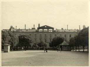 Zerstörungen Zweiter Weltkrieg - Luftangriff 2./3.09.1942. Lessingschule (heute Lessinggymnasium)