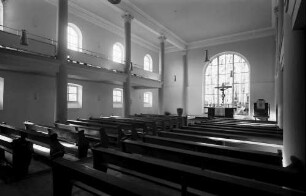 Auggen: Inneres der Kirche; seitlich