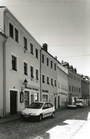 Schwarzenberg. Wohnhäuser mit Läden, Obere Schloßstraße 16/8. Straßenansicht