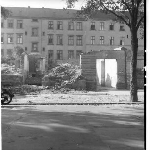 Negativ: Gelände, Schnackenburgstraße 14, 1951