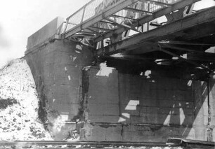 Stuttgart-Nord Gäubahnbrücke Widerlager Bombenschäden