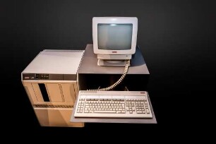 Nixdorf Computer 8870 Quattro 25