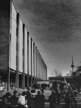 Archivfotografie "mannheim_nationaltheater_aussen_2775m"