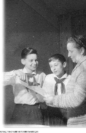 Schule, u.a. Dresden, 11. POS Alexander Zawadzki, Annenstrasse, Neubau - 1. Oberschule (ab 1967: 1. POS Dr. Kurt Fischer) - Lichtenau, Schuljubiläum, Festumzug - Entenzucht - Unterricht: Mathematik, Geographie - etc., August 1962 - Mai 1963