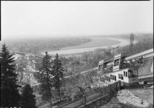 Dresden-Loschwitz. Blick von der Loschwitzhöhe auf Schwebebahn und Blaues Wunder : Blick von Loschwitzhöhe auf Schwebebahn, Dresdener Elbtalweitung