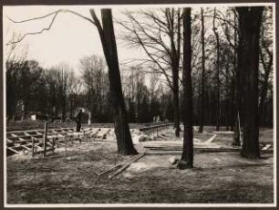 Fotoalbum: Deutsche Gartenbau- und Schlesische Gewerbe-Ausstellung (GUGALI), Liegnitz: Aufbauarbeiten und Vorbereitung des Ausstellungsgeländes: Anlegen von Beeten