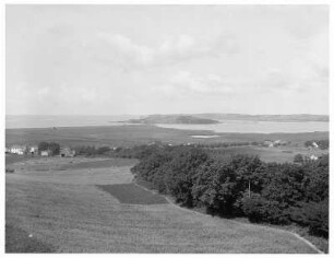 Thiessow (Rügen). Blick vom Lotsenturm auf Klein Zicker und Groß Zicker