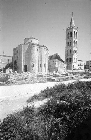 Zadar: Trg Zeleni, Rundkirche St. Donatus und Domturm