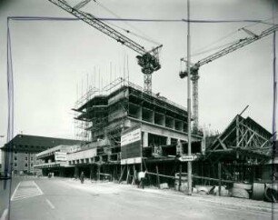 Tiefgarage und Hotel am Karlsplatz, ohne Datum
